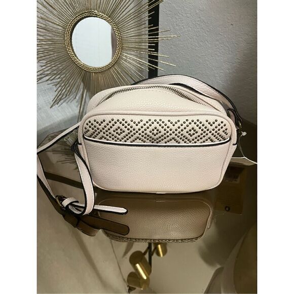 G.H. Bass & Co. Handbags - G.H. Bass Crossbody Nwt purse
